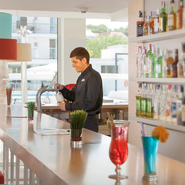 mallorcaleads-jspalmastay_bar_3
