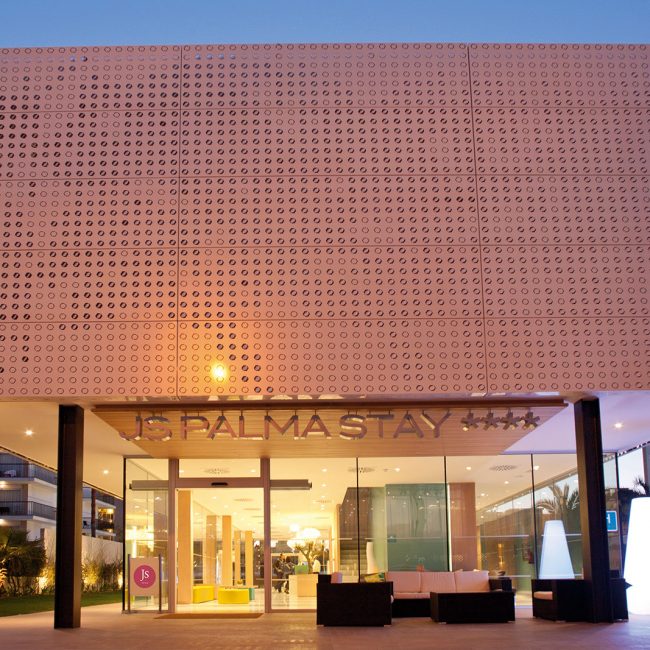 mallorcaleads-jspalmastay_entrance-copia