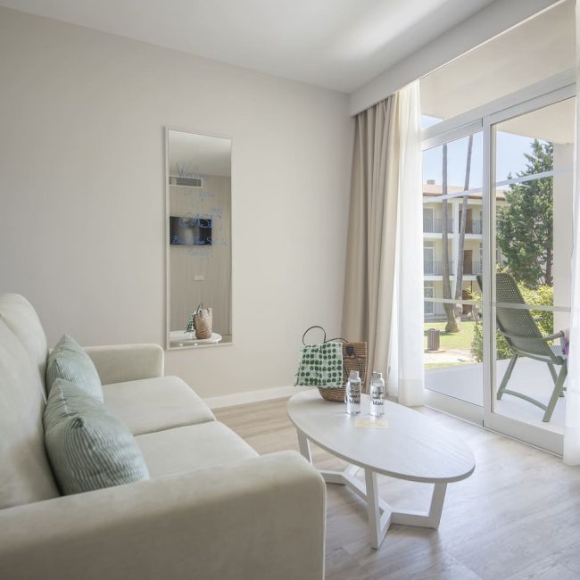 Blau-Colonia-San-Jordi-rooms-garden-suite-6