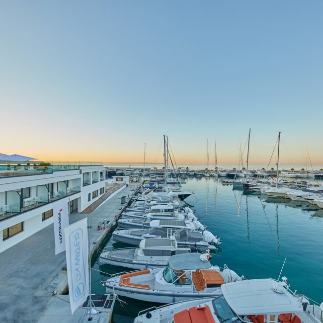 Port-Calanova-muelle.jpg